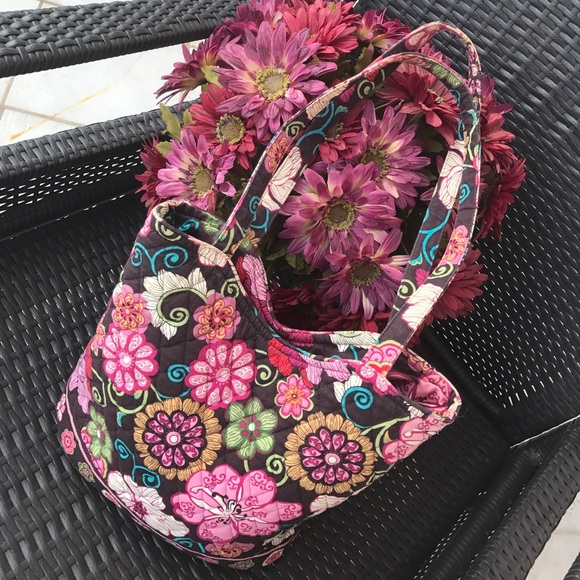Vera Bradley Handbags - Vera Bradley flower print purse