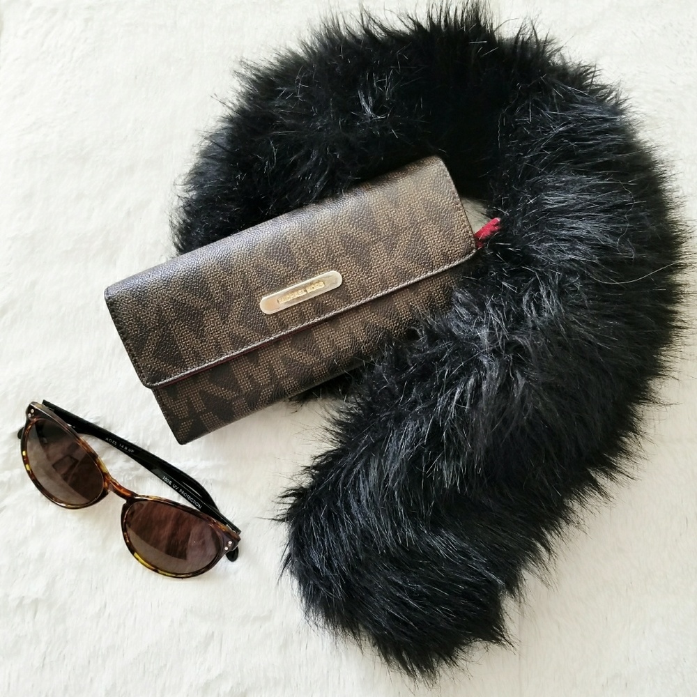 Michael Kors MK Wallet