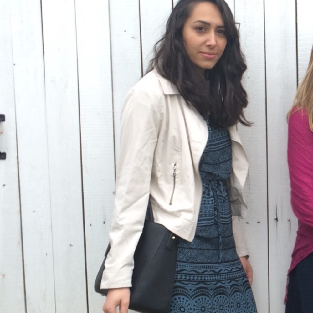 Meet your Posher, Mia