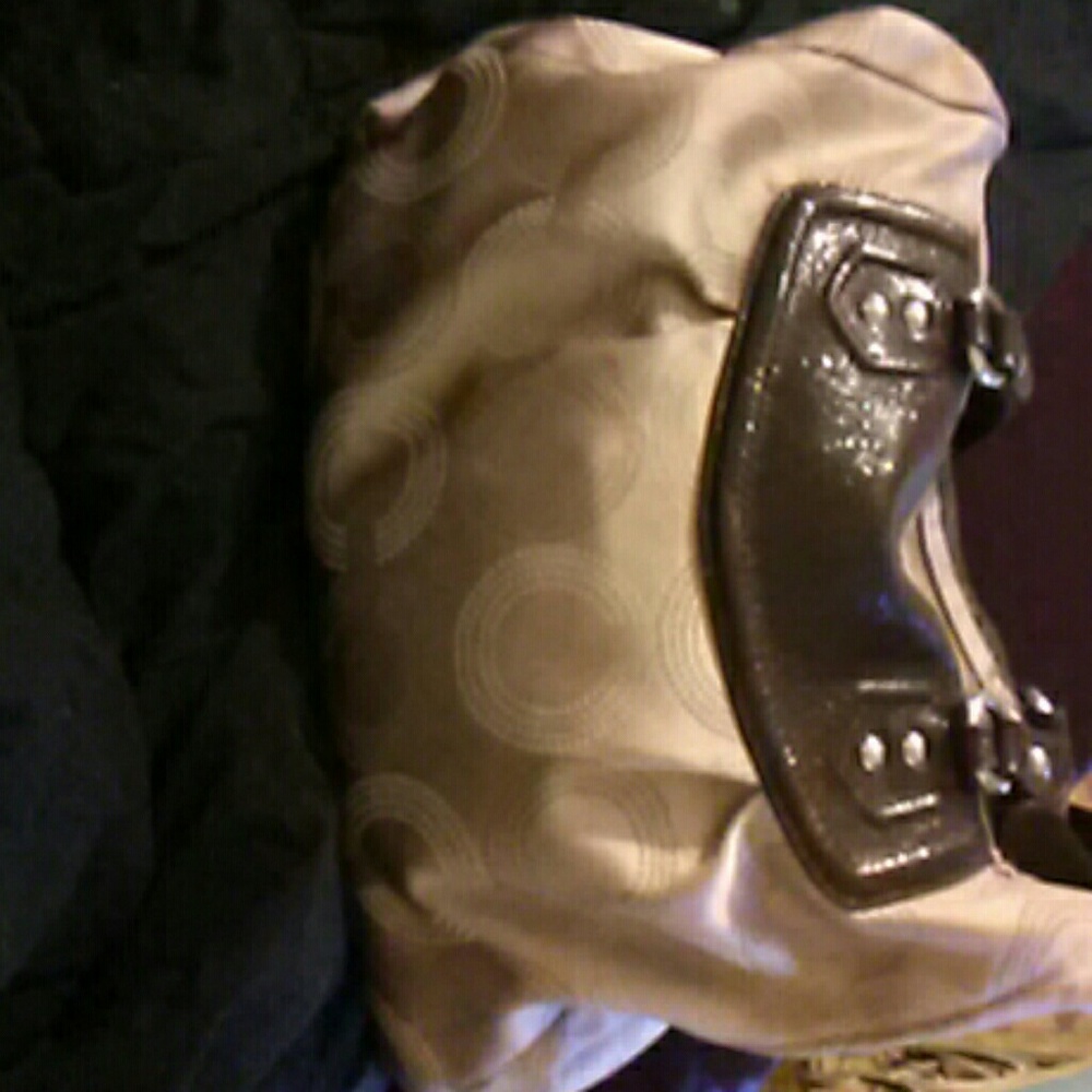 Coach - Picture 2 of 3