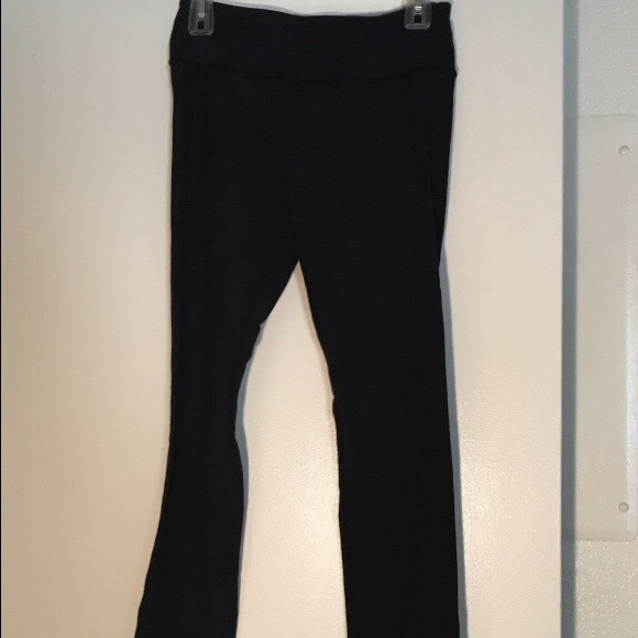 Lululemon black wunder under flare pants - Picture 2 of 2