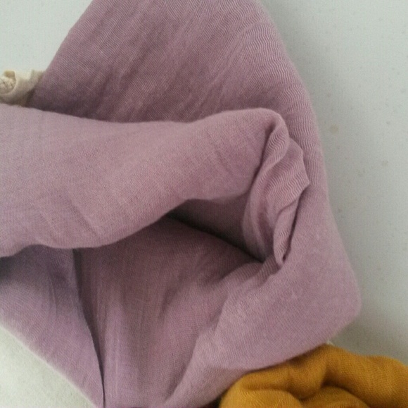 Gorgeous Shawl Scarf Drape Wrap - Picture 4 of 5