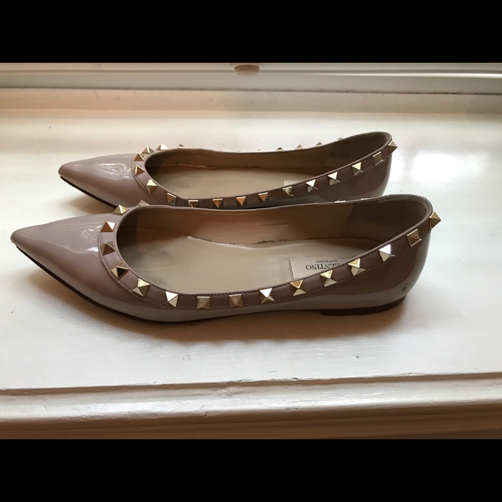 Nude Valentino Rockstud flats