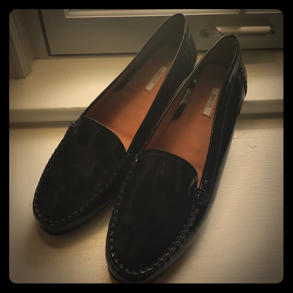 Patent leather Geox loafters!