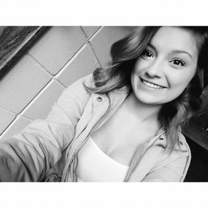 Meet your Posher, Monique