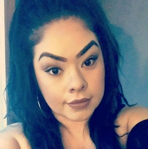 Meet your Posher, Evelyn