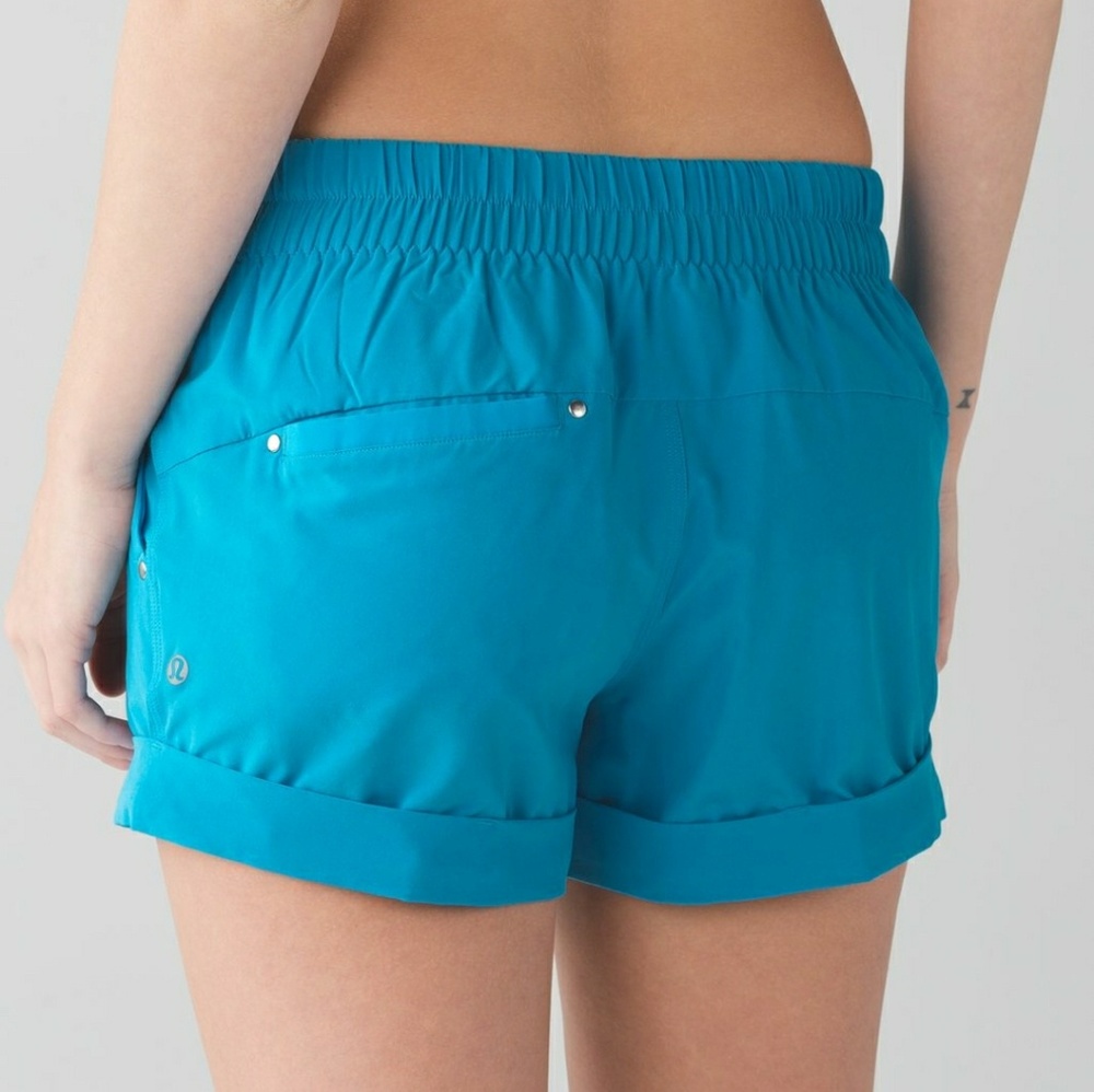 Lululemon Spring Break Away Shorts