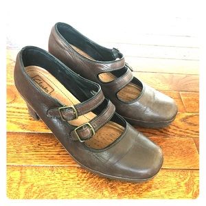 Clarks 9.5 super comfy Mary Janes!