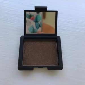 NARS single shadow in Galapagos NARS single shadow in Galapagos