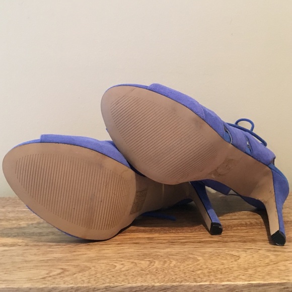 New Shoemint Blue Suede Cutout Lace Up Heels 7.5 - Picture 4 of 4
