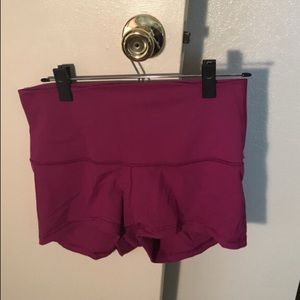 Lululemon magenta boogy shorts