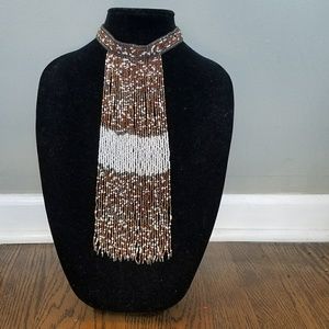 💥💥HP💥💥Brown and White Beaded Necklace