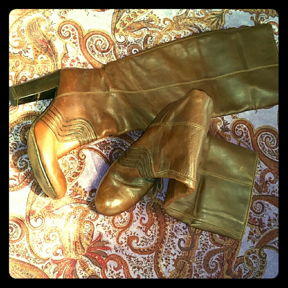 Heartbreaker Boots - Picture 1 of 4