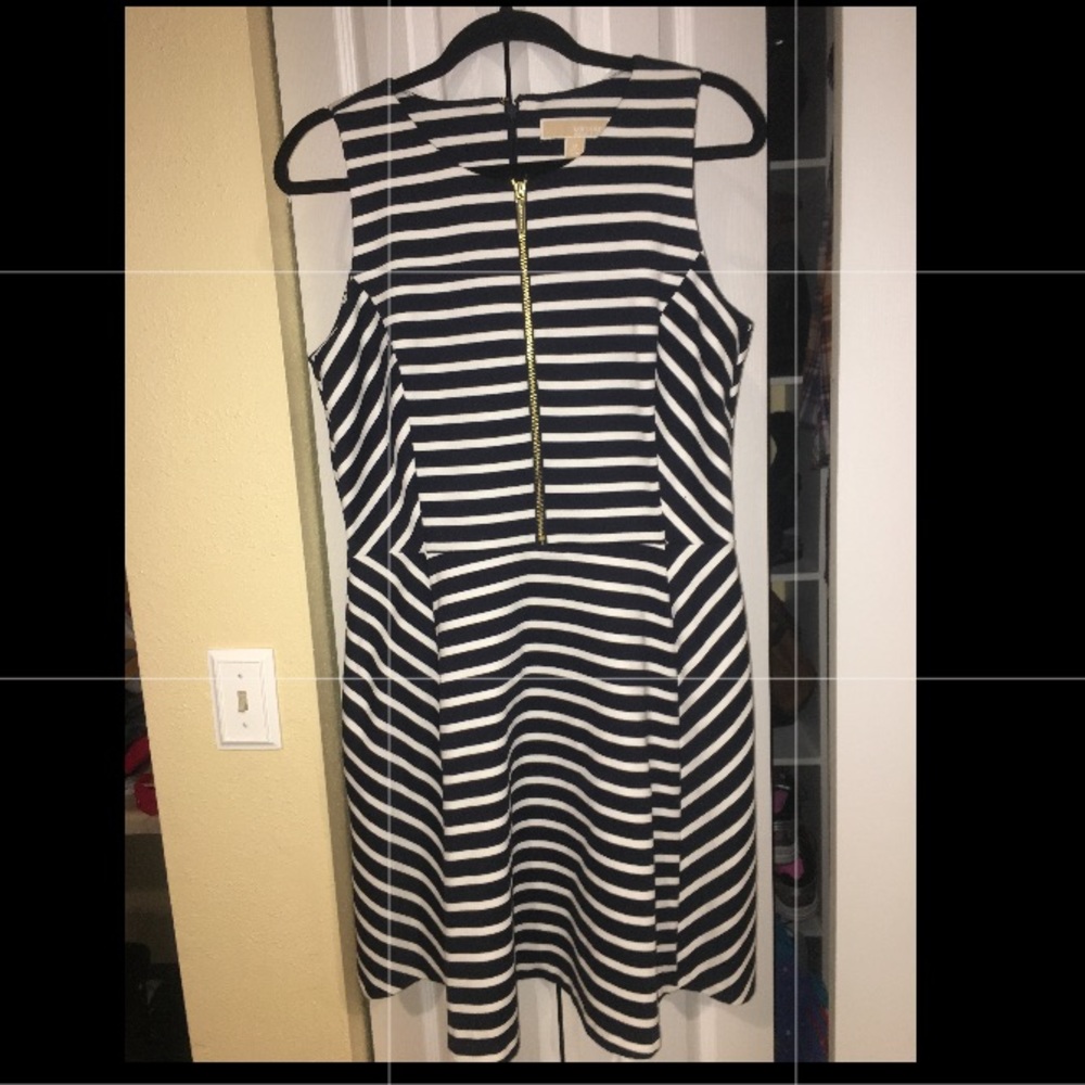 Michael Kors navy/white striped dress Size:12