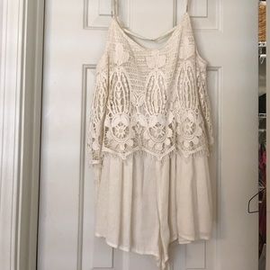 American Eagle Cream Lace Romper