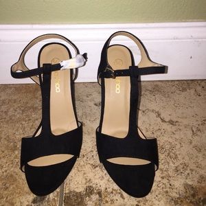 Brand new wide fit boo-hoo high heels.