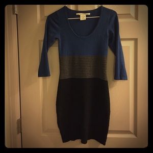 Long sleeved dress Long sleeved dress