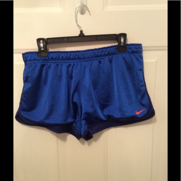 NIKE Pants - NIKE DRI-FIT SHORTS