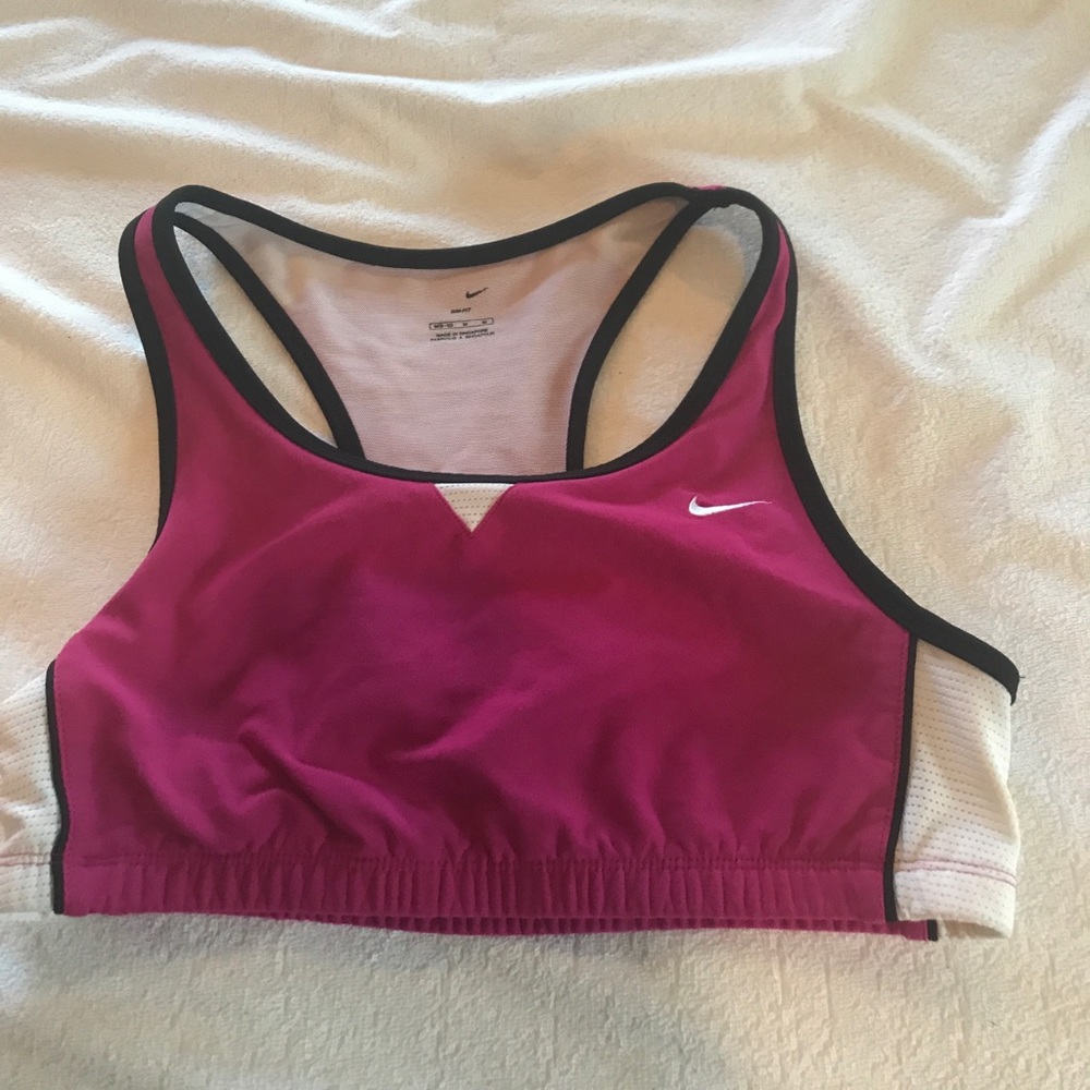 Nike - Picture 1 of 3