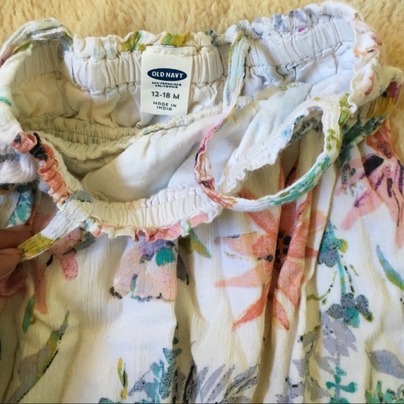 Old navy floral jumpsuit - Picture 2 of 3