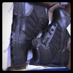 BNIB Bates Tactical boots size 10