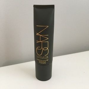 Hydrating Glow Tint in Fair Hydrating Glow Tint in Fair