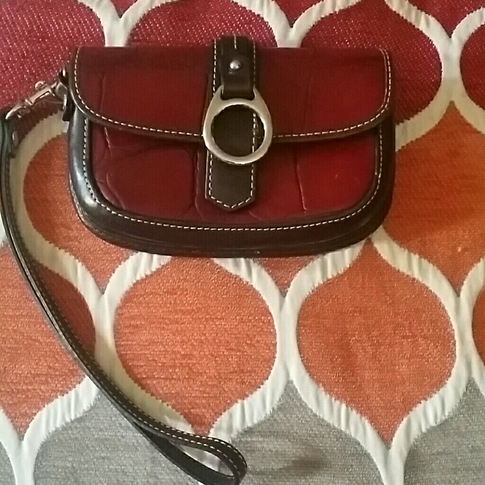 Dooney & Bourke Wristlet