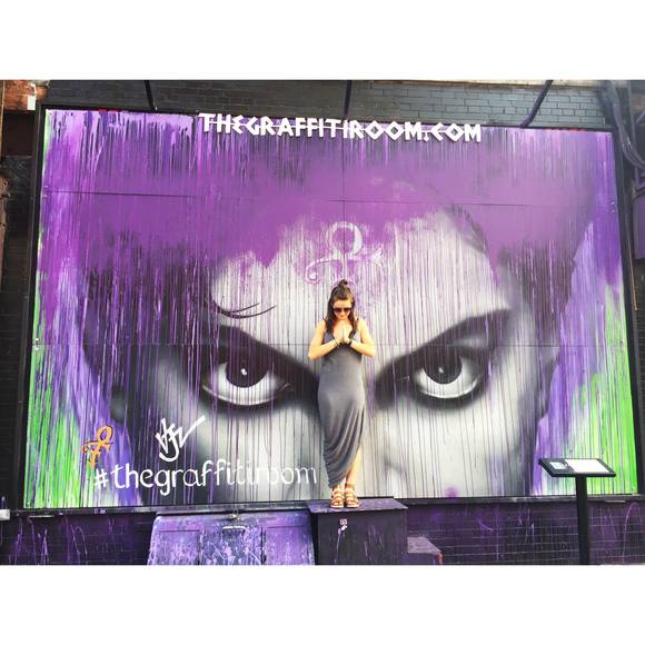 Meet your Posher, Meg - Picture 1 of 3