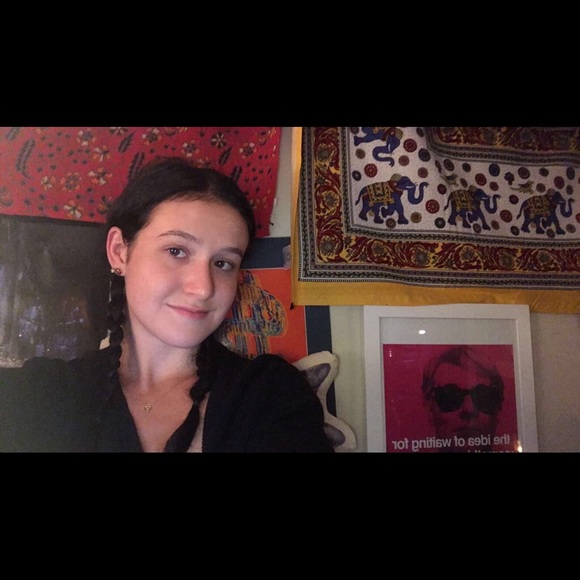 Meet your Posher, Meg - Picture 3 of 3