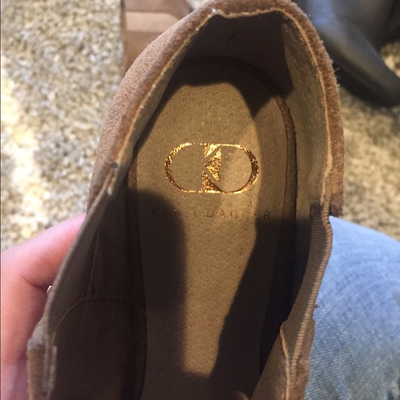 **Taupe heels** - Picture 5 of 5