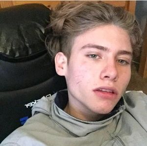 Meet your Posher, Lance