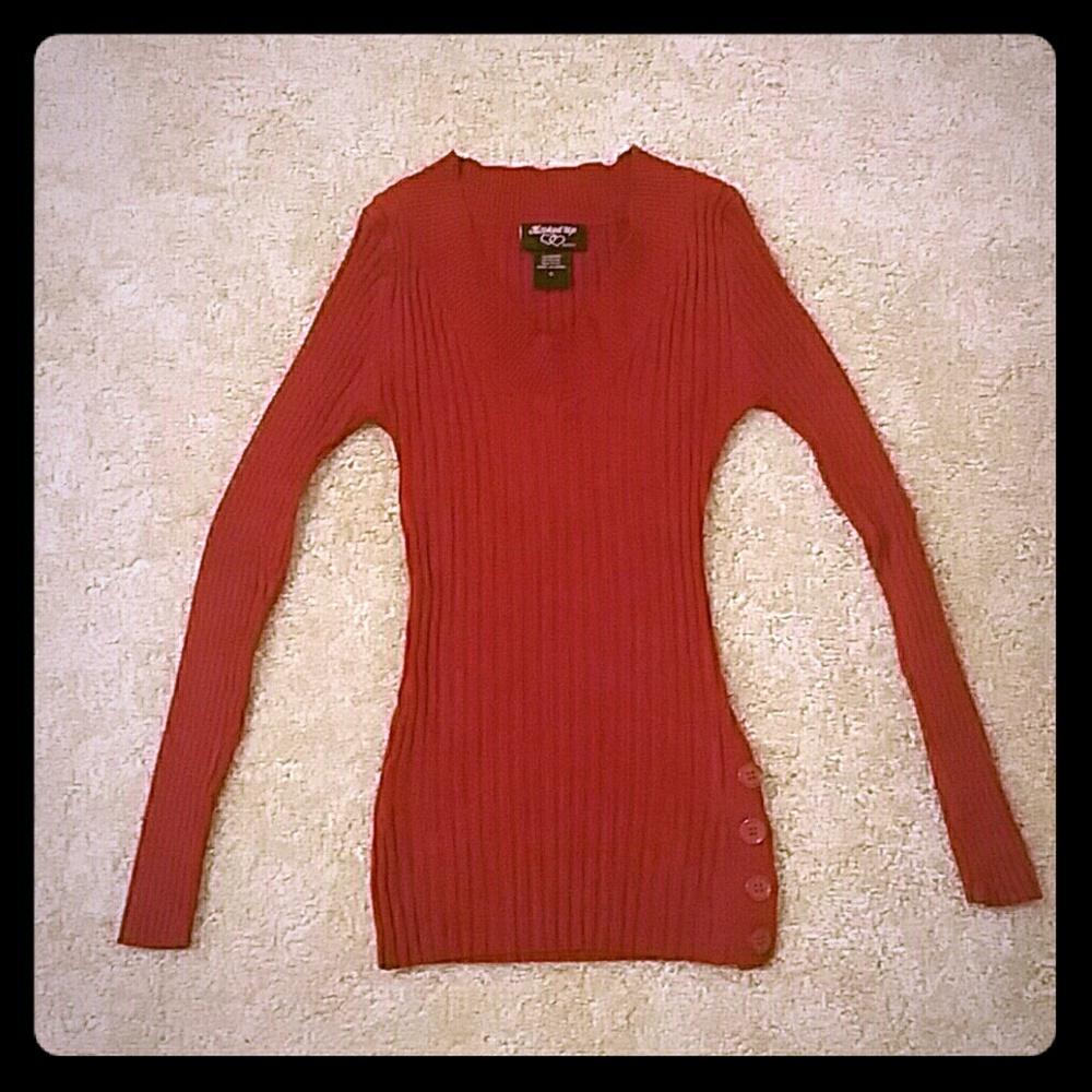 🚨2 for $10🚨 Deep red V-neck sweater