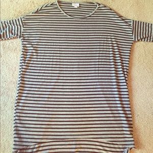 {LulaRoe} ribbed Irma tunic