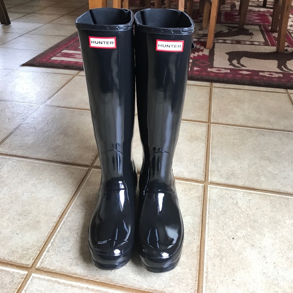 Hunter Adjustable Back Wellies Black Gloss