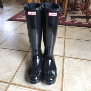 Hunter Adjustable Back Wellies Black Gloss