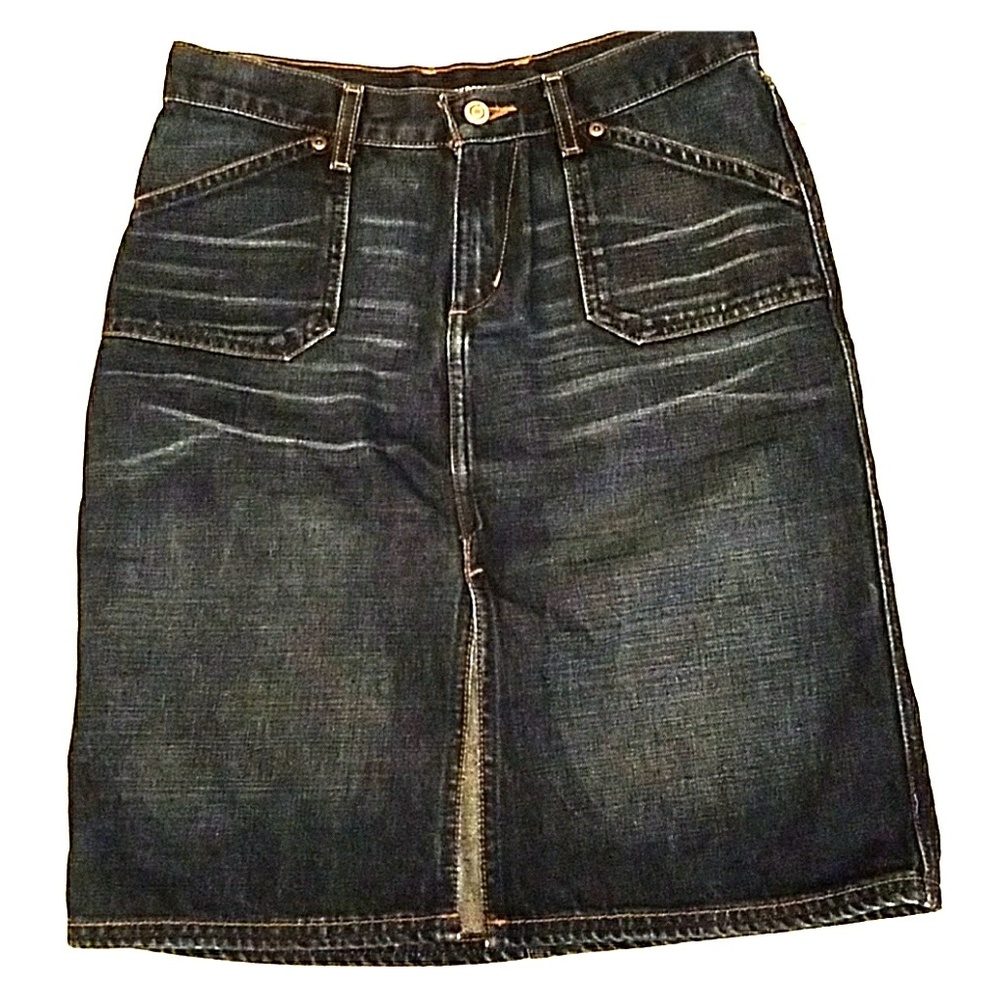 Cute above the knee denim skirt