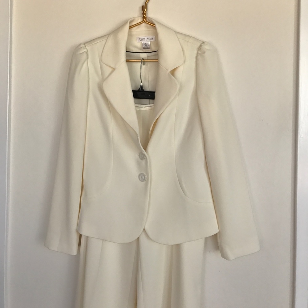 White House Black Market Set