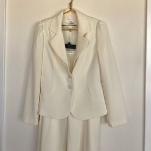 White House Black Market Set