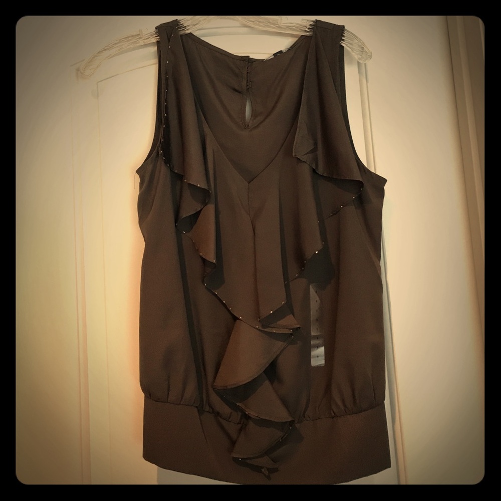 Gap sleeveless top