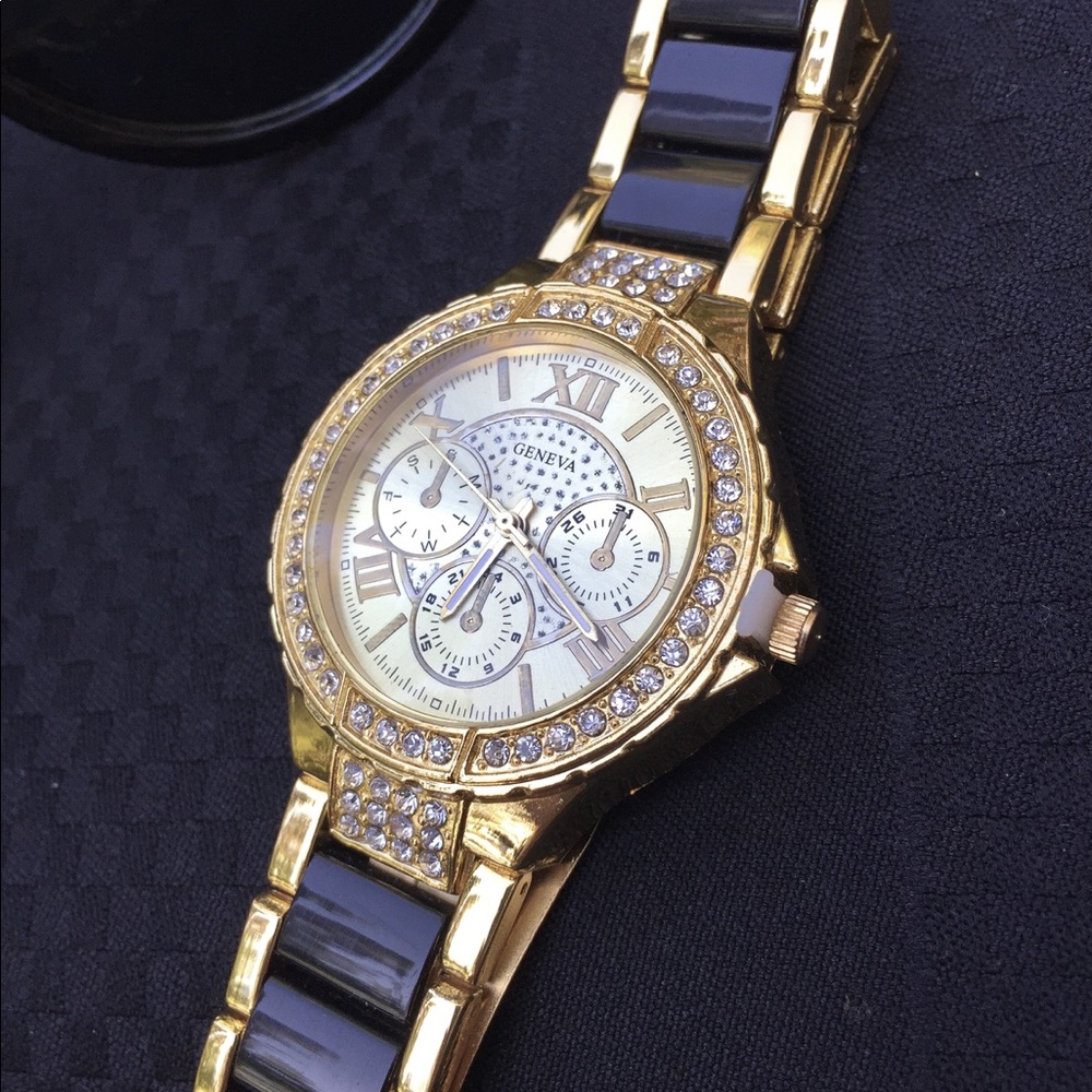 Incredible embellished Watch❣️