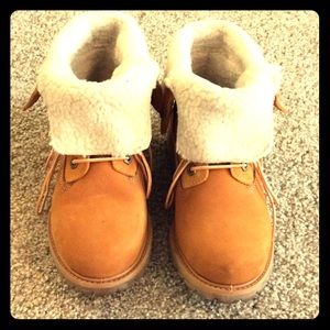Timberland boots (only wear once)