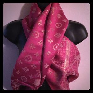 Fall Fashionable Scarf