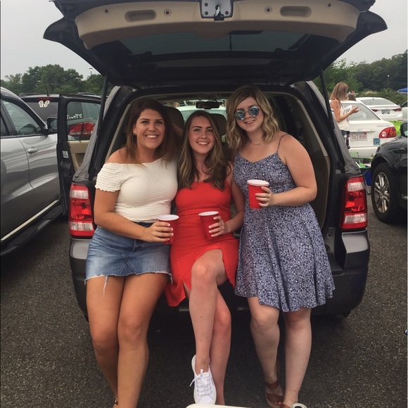 Meet your Posher, Ailish - Picture 1 of 1