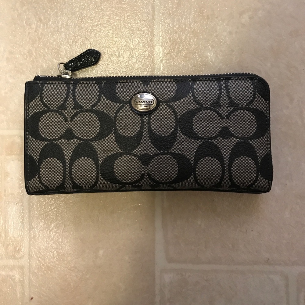 Coach wallet