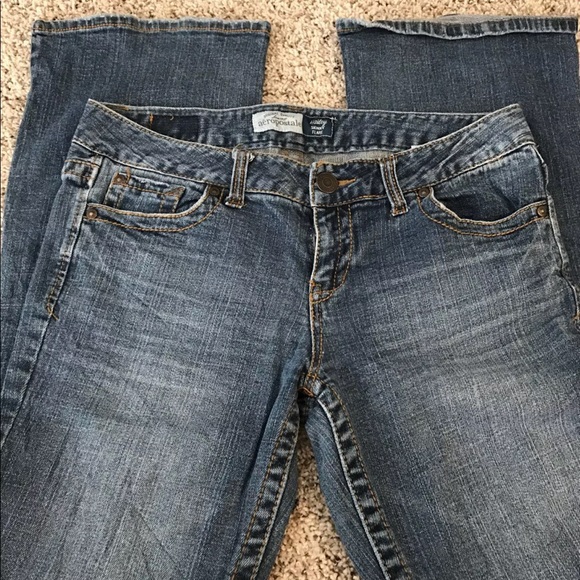 Aero Jeans - Picture 3 of 4