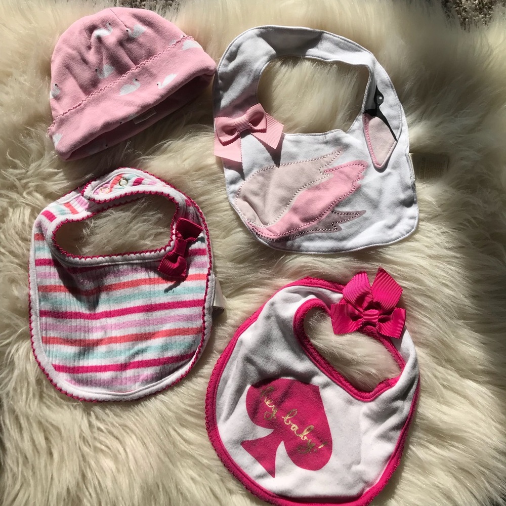 ⛔️SOLD⛔️.             Kate spade bibs♠️