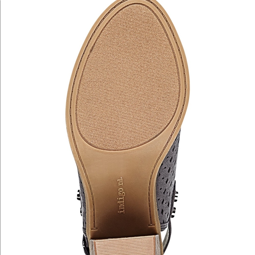 Sandal - Picture 5 of 8