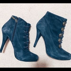 GUESS🔻? Blue suede military booties sz 7