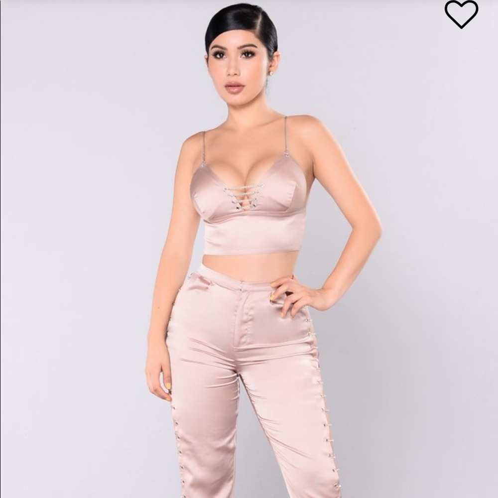 FASHION NOVA 2 PIECE PANT SET