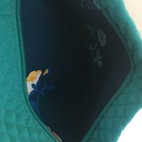 Vera Vera Turquoise Sea 🌷Hadley Crossbody 🌷 - Picture 6 of 8